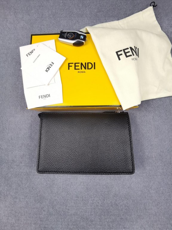 Brand FENDI FendiModel No. Yellow Sticker Clutch Bag for MenItem No. 768568Color black   egg yolkMaterial first layer imported Lychee grain cowhideSize 23155F family fendi clutch bag in calf leather with metal BAG BUGS e