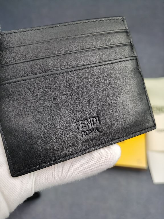 Brand FENDIStyle Black Eye Card CaseItem No. 2020568Color BlackMaterial imported nappa cowhide leatherSize 10.59FENDI short clip card bag Introduction 20 years of spring and summer of the latest handbag, using the first 