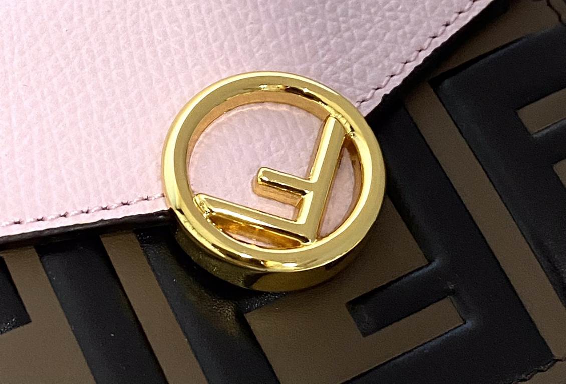 FENDI small flat wallet with double opening for use, stylized with details in the shape of the latest logo F. size 9.5 x 7 x 2 cm - (box gift bag)Model No. 0261