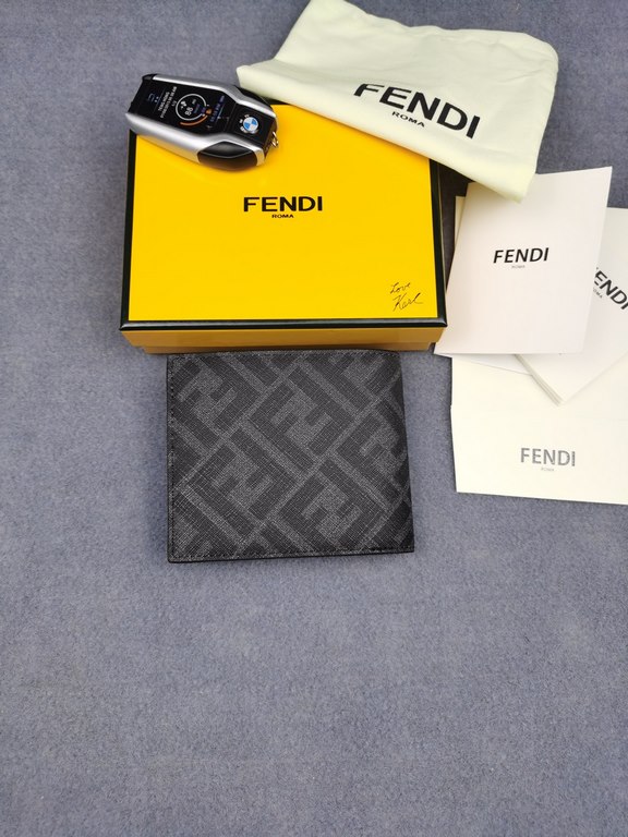 Brand FENDIStyle PVC yellow clipItem No. 968568Color GreySize 129.52Material Imported head layer Napa cowhide   double letters PVC, black sheepskin lining, delicate feelFENDI short clip wallet Introduction 20 years of sp