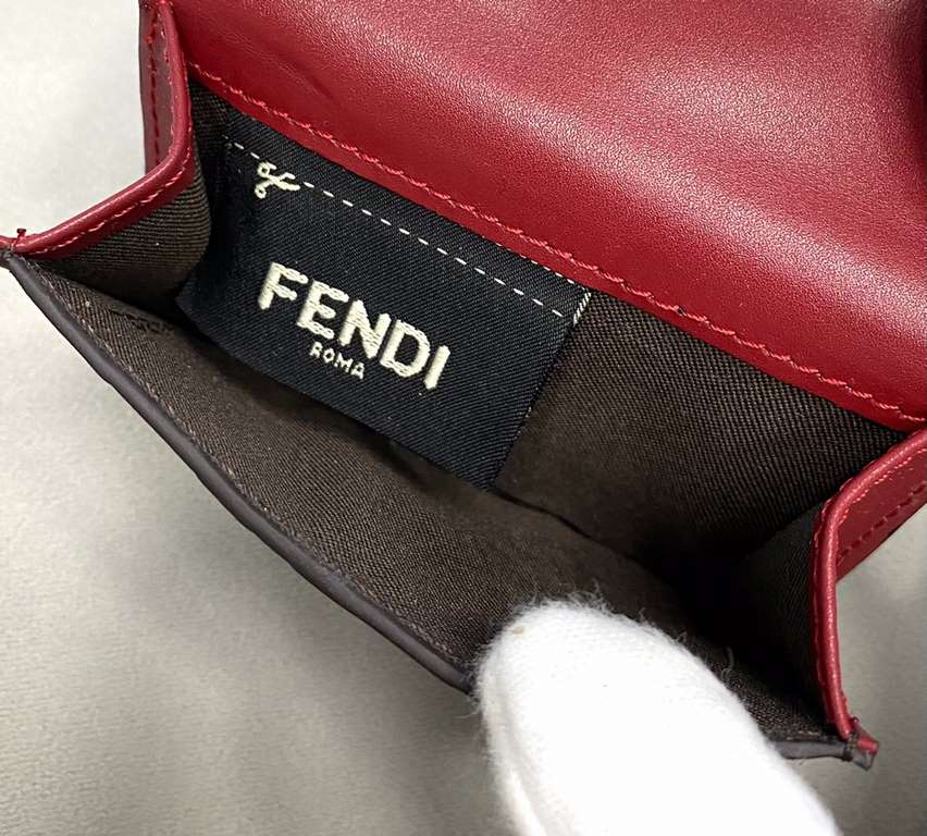 FENDI small flat wallet with double opening for use, stylized with details in the shape of the latest logo F. size 9.5 x 7 x 2 cm - (box gift bag)Model No. 0261