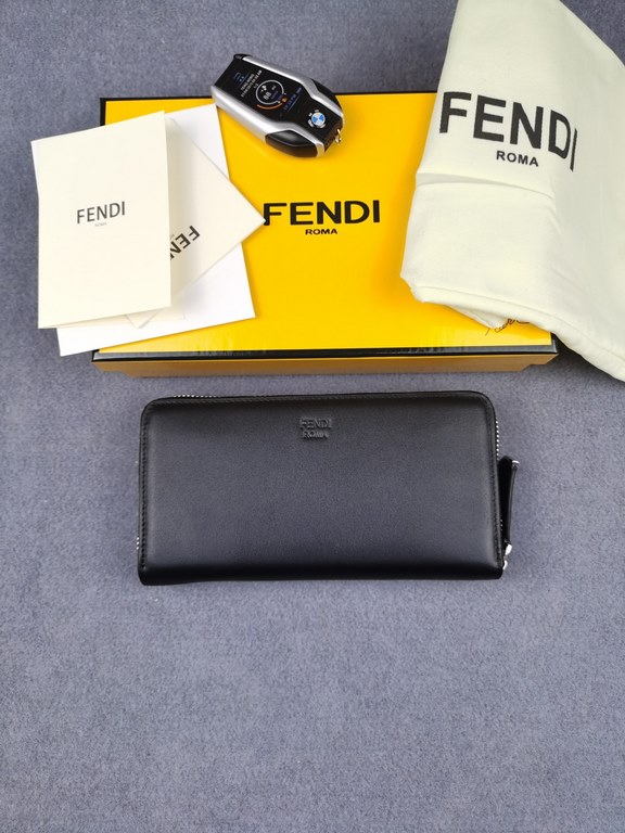 Brand FENDIStyle Single pull with yellow stickerItem No. 868568Color black   lemon yellowSize 19.510.53Material imported head layer Napa cowhide, red sheepskin lining, delicate feelFENDI zipper wallet Introduction spring