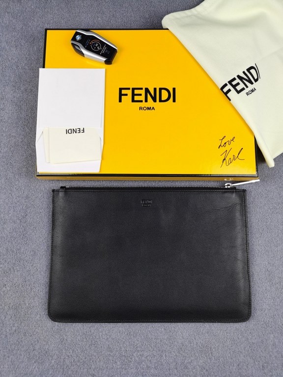 Brand FENDIModel No. Rhinestones ClutchItem No. 168568Color(s) black   glass rhinestonesSize 30202Material head imported Napa cowhide  FENDI pouch Fendi handbag   super explosive models come to pull, the first layer of N