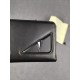 Brand FENDIStyle Black Eye Single PullItem No. 868568Color BlackSize 19.510.53Material Imported head layer nappa cowhide for the big side, black sheepskin for the lining, delicate feelFENDI zipper wallet Introduction spr