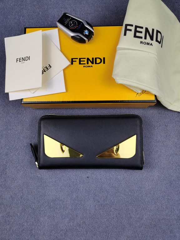 Brand FENDIStyle Single Pull with Gold Iron PieceItem No. 868568Color black golden ironSize 19.510.53Material imported head layer nappa cowhide on the surface, black sheepskin lining, delicate feelFENDI zipper wallet Int