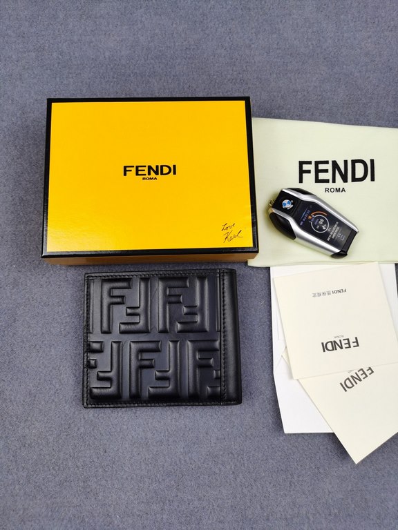 Brand FENDIStyle Stainless Steel ClipItem No. 968568Color blackSize 129.52Material large surface with the imported first layer of Napa cowhide, lined with black sheepskin, delicate feelFENDI short clip wallet Introductio