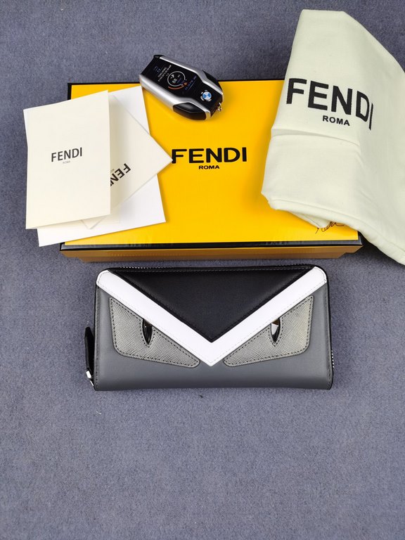 Brand FENDIModel Black 