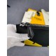 Brand FENDIModel Crossbody Yellow Sticker ClutchItem No. 168568Color Black   Egg YolkSize 30202Material imported cross grain cowhide leather  FENDI pouch Fendi handbag   super explosive models come to pull, head layer im