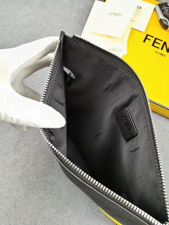 Brand FENDIModel Crossbody Yellow Sticker ClutchItem No. 168568Color Black   Egg YolkSize 30202Material imported cross grain cowhide leather  FENDI pouch Fendi handbag   super explosive models come to pull, head layer im