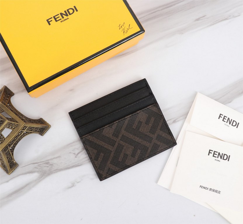 Brand FENDIStyle PVC Red Card CaseItem No. 2020568Color blackMaterial imported nappa leather   double letters PVCSize 10.59FENDI short clip card bag Introduction the latest spring and summer card bag, using the first lay