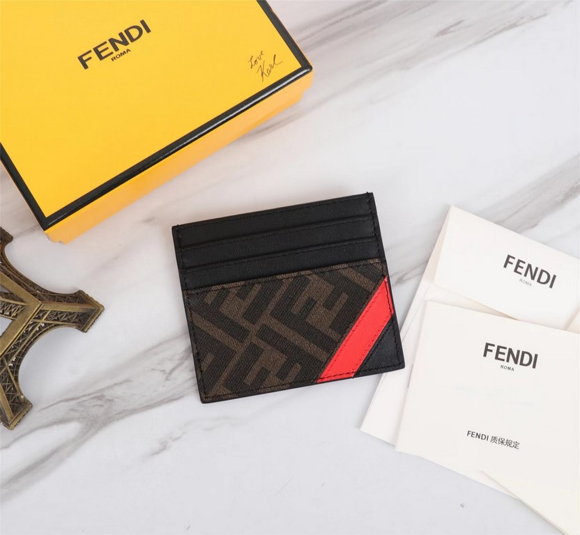 Brand FENDIStyle PVC Red Card CaseItem No. 2020568Color blackMaterial imported nappa leather   double letters PVCSize 10.59FENDI short clip card bag Introduction the latest spring and summer card bag, using the first lay