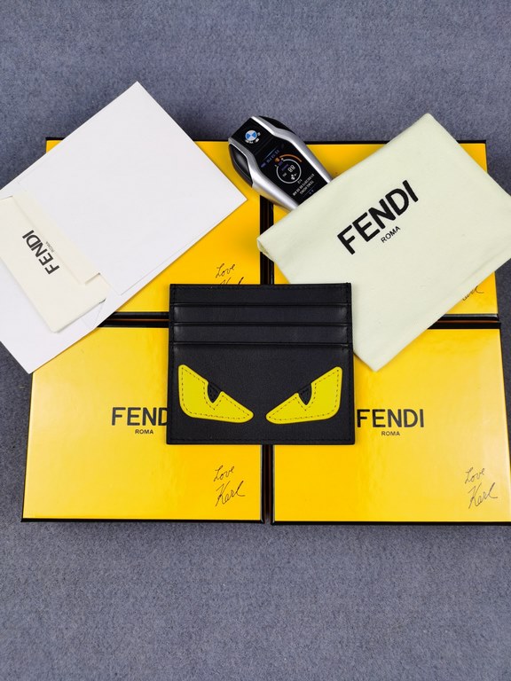 Brand FENDIStyle Black and Yellow Card CaseItem No. 2020568Color black   lemon yellowMaterial First layer imported Napa cow leatherSize 10.59FENDI short clip card bag Introduction 20 years of spring and summer of the lat