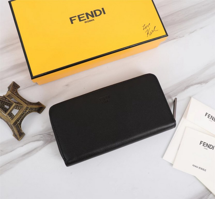 Brand FENDIModel Black Snake Single PullItem No. 868568Color Black SnakeskinSize 19.510.53Material Imported head layer nappa cowhide on the surface, black sheepskin lining, feel delicateFENDI zipper wallet Introduction t