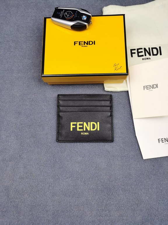 Brand FENDIStyle Monogrammed Card CaseItem No. 2020568Color BlackMaterial imported nappa cowhide leatherSize 10.59FENDI short clip card bag Introduction 20 years of spring and summer of the latest handbag, using the firs