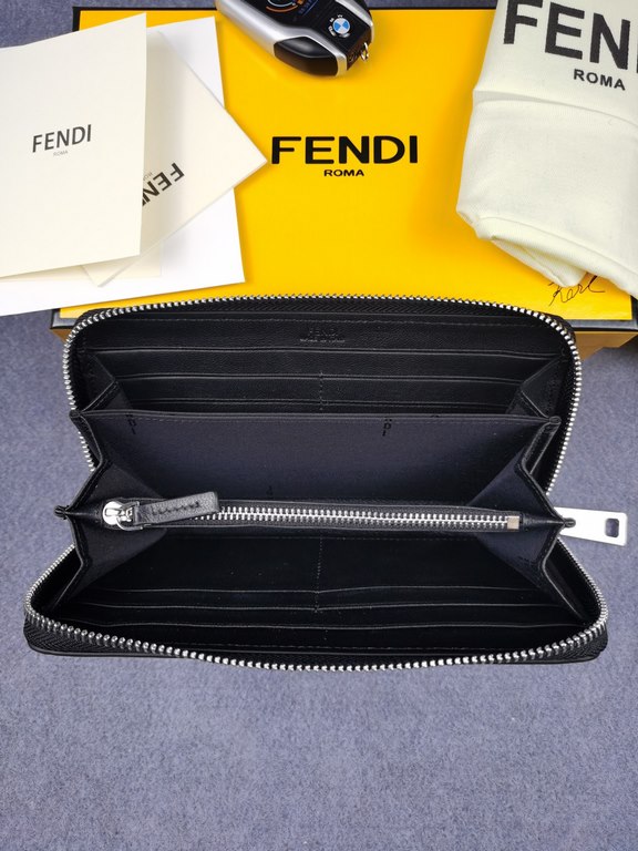 Brand FENDIDescription silkscreen single pullItem No. 868568Color black   brownSize 19.510.53Material imported head layer nappa cowhide leather, black sheepskin lining, delicate feelFENDI zipper wallet Introduction sprin