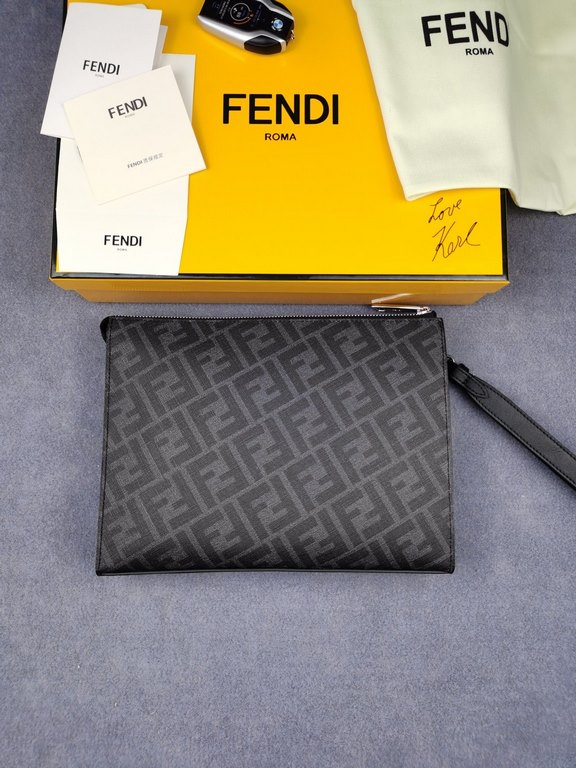 Brand FENDI FendiStyle PVC yellow man bagItem No. 368568Color blackMaterial imported nappa leather   double letters PVCSize 27205 FENDI upgraded version of the small monster men's men's bag, made of imported first layer 