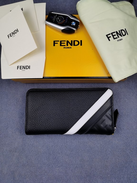 Brand FENDI FendiModel LitchiItem No. 868568Color black   lemon yellowSize 19.510.53Material large surface with imported first layer litchi grain cowhide   nappa cowhide, lining with yellow sheepskin, feel delicateFENDI 