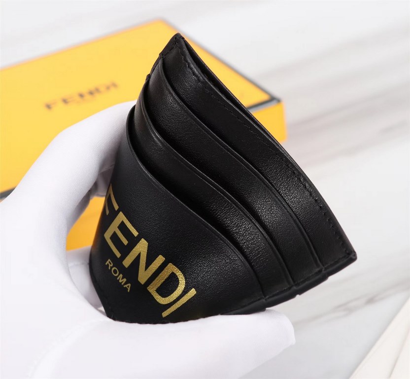 Brand FENDIStyle Monogrammed Card CaseItem No. 2020568Color BlackMaterial imported nappa cowhide leatherSize 10.59FENDI short clip card bag Introduction the latest spring and summer card bag, using the first layer of imp