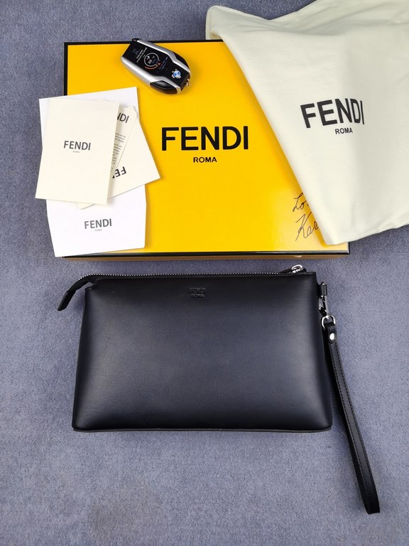 Brand FENDIStyle 9216 YellowItem No. 9216Color black   lemon yellowMaterial imported nappa leatherSize 2616.56Fenjia new light fluorescent yellow eyes thick section leather cow clutch bag, large capacity, decorated with 