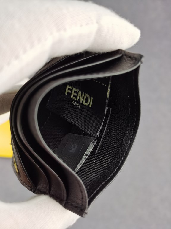 Brand FENDI FendiStyle Yellow F Card CaseItem No. 2020568Color black   lemon yellowMaterial imported nappa cowhide leatherSize 10.59FENDI short clip card bag Introduction 20 years of spring and summer of the latest handb