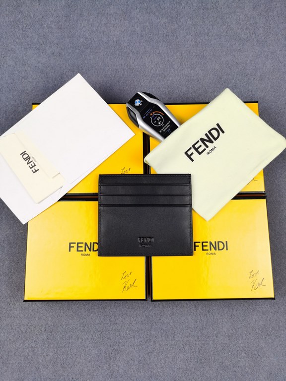 Brand FENDI FendiStyle Yellow F Card CaseItem No. 2020568Color black   lemon yellowMaterial imported nappa cowhide leatherSize 10.59FENDI short clip card bag Introduction 20 years of spring and summer of the latest handb