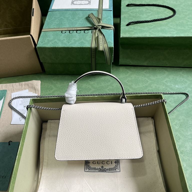 .   with a full set of original green box packaging  Dionysus series mini handbag.CAOGN 11552023 early fall collection of this Dionysus series of handbags to the interpretation of the mini shape, white leather craftsmans