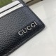 .   With a full set of original green box packaging   decorated with Gucci logo card holder. The men's everyday accessory collection is made of classic black leather, and the Early Spring 2024 collection features the Guc