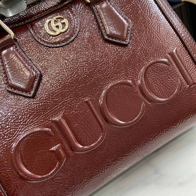 .   with a full set of original green box packaging   [New] Gucci Diana series small tote bag, burgundy color tone for the Gucci Diana series of stylized strong bag single injected a soft breath, and bamboo handle and we