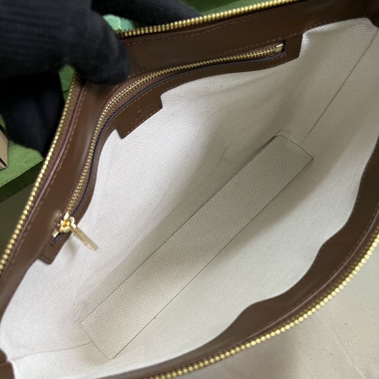 .   with full original green box packaging   interlocking double G messenger bag.Drawing on vintage travel inspiration, the brown GG Supreme canvas luggage from Gucci's latest collection pays homage to Mr. Guccio Gucci's