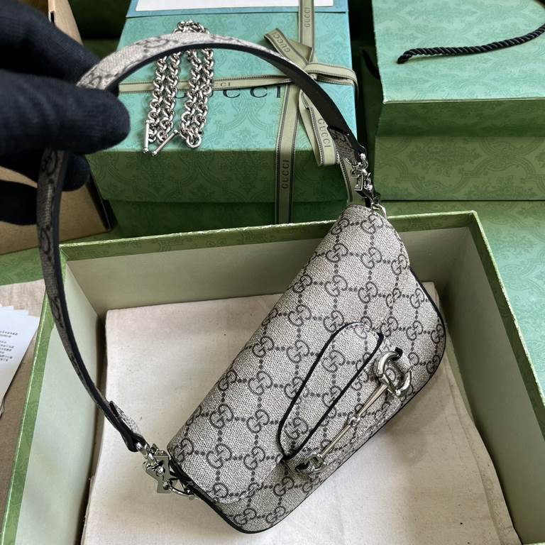 .   With a full set of original green box packaging  Gucci Horsebit 1955 Collection Mini Shoulder Bag. The brand honors the 70th anniversary of the horsebit accessory with a fresh take on the iconic design and silhouette