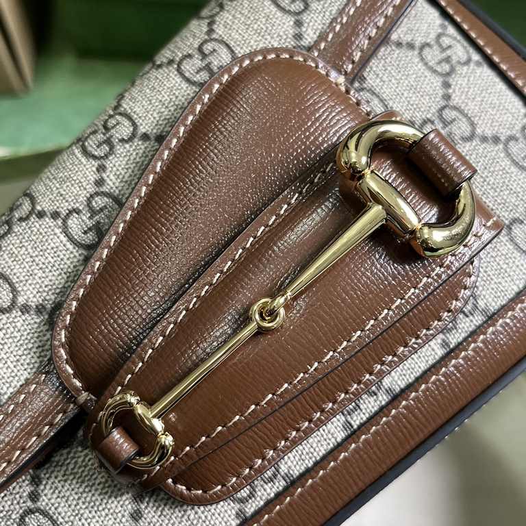 .   With a full set of original green box packaging  Gucci Horsebit 1955 Collection Mini Shoulder Bag. The brand honors the 70th anniversary of the horsebit accessory with a fresh take on the iconic design and silhouette