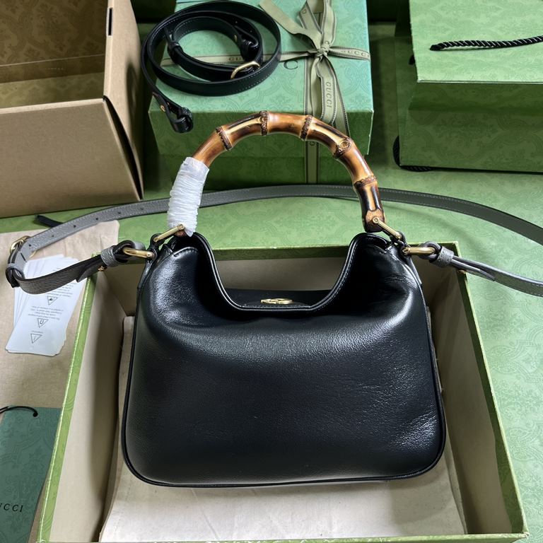 .   Comes with a full set of original green box packaging  Gucci Diana Bamboo Small Shoulder Bag. This Gucci Diana bamboo handbag combines two recognizable brand elements bamboo handles and double G hardware. Crafted fro