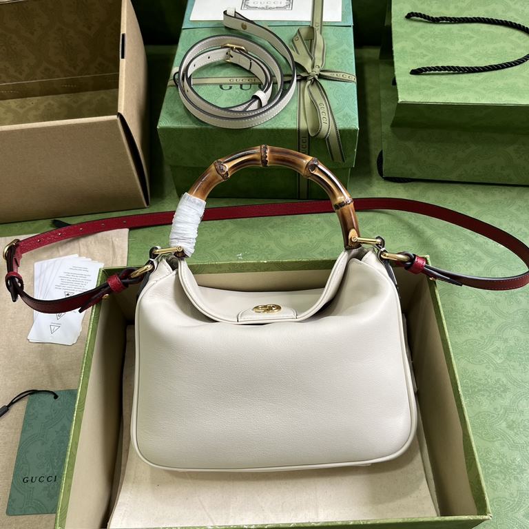 .   Comes with a full set of original green box packaging  Gucci Diana Bamboo Small Shoulder Bag. This Gucci Diana bamboo handbag combines two recognizable brand elements bamboo handles and double G hardware. Crafted fro