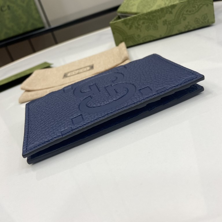 .   with a full set of original green box packaging   Super Double G Card Holder.Gucci translates heritage, creativity and innovation into colorful collections for the brand. From staple pieces to personalized accessorie