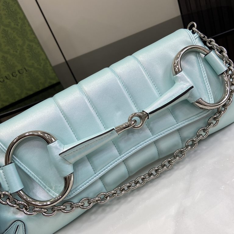 .   with a full set of original green box packaging   [New] Gucci Horsebit Chain series of medium-sized shoulder bag. Gucci reinterpretation of the brand's classic elements, the classic design and fashionable creativity 