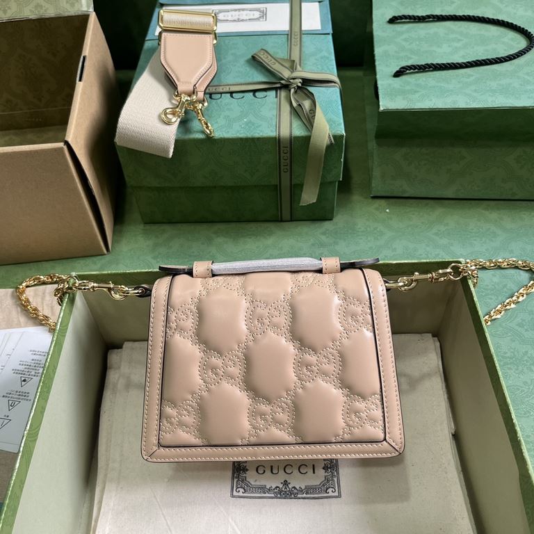 .  With a full set of original green box packaging GG Matelassé Leather Small Tote Bag, GG Matelassé leather is presented in cutting-edge designs by the brand's Creative Director through chic design styles each season. T