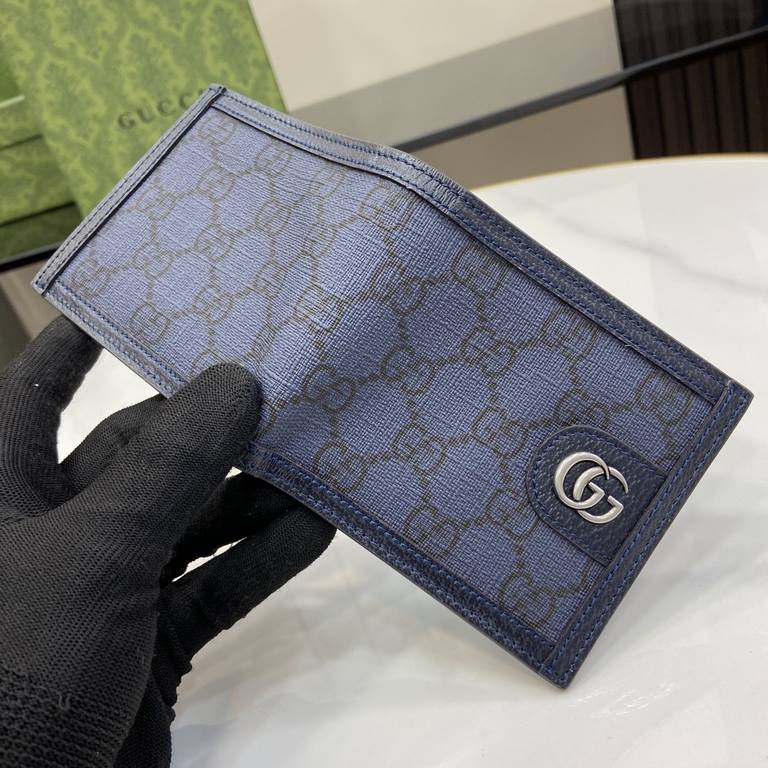 .  With a full set of original green box packaging Ophidia Collection Short Clip, the GG logo evolved from the Gucci diamond diamond lattice pattern that appeared in the 1930's and has since become the essence of Gucci's