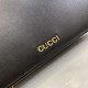 .   With a full set of original green box packaging   decorated with handwritten Gucci logo chain strap wallet. The Small Leather Accessories collection seamlessly blends modern fashion elements to create an ever-changin