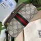 .  With full set of original green packaging Gucci meo vintage crossbody bag, the mini bag stands out in the Infinity Overture collection, infusing the essence of modern design in a vintage grunge setting. The mini bag i