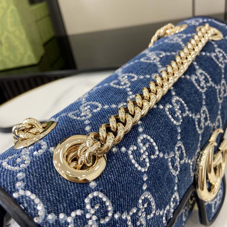 .   With full set of original green box packaging   [New] GG Marmont Collection Denim Small Shoulder Bag. This piece is from the Gucci Lido collection, inspired by the summer flavor and beach clubs of the Italian coast. 