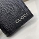 .   With a full set of original green box packaging   decorated with Gucci logo long card holder. The men's everyday accessory collection is crafted in classic black leather, and for the Spring 2024 collection, the Gucci