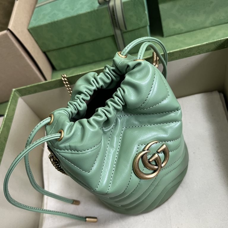 .   With full set of original green box packaging  GG MARMONT MATLASS mini bucket bag style. Inspired by nature's primary colors, Gucci's timeless designs continue to present new iterations season after season. For Sprin