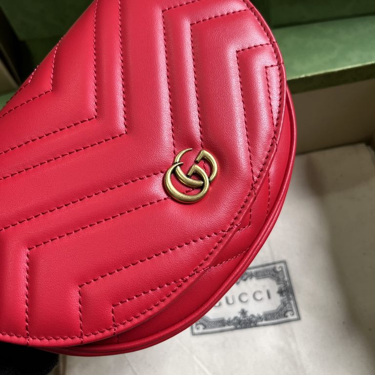 .  With full original green box packaging New Gucci   Style DTDHT 9022.Double G hardware brings the past into the House's present with the idea that a treasured closet is rich with items that can be worn season after sea