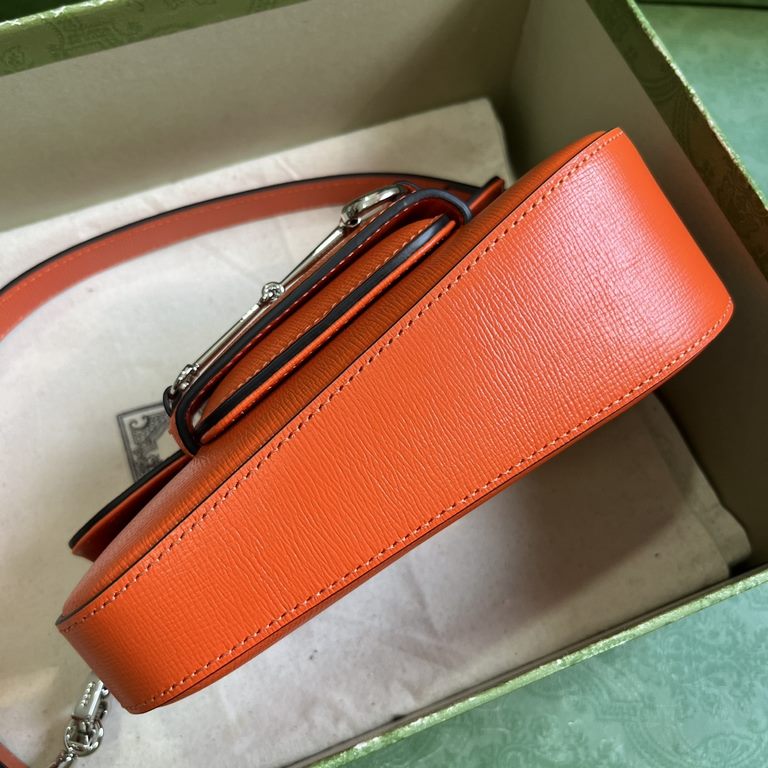 .   With a full set of original green box packaging  Gucci Horsebit 1955 Collection Mini Shoulder Bag. The brand honors the 70th anniversary of the horsebit accessory with a fresh take on the iconic design and silhouette