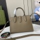 .   with a full set of original green box packaging   [New] Gucci Jackie series small tote bag. Jackie series launched a new small tote bag, charming interpretation of elegance charm and exquisite style. This single prod