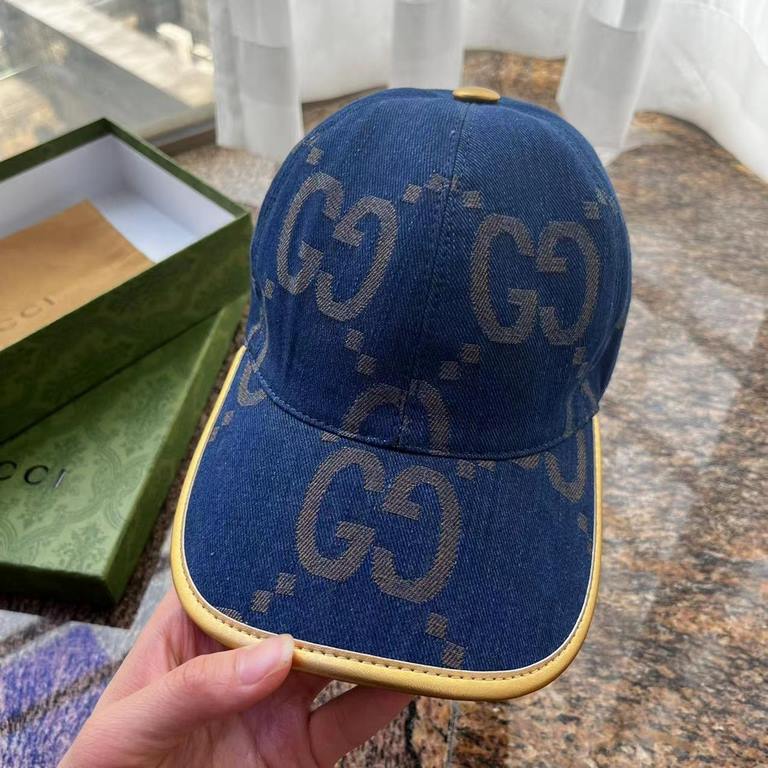 With packaging cloth bag, Gucci Gucci new original single baseball cap, large double G, counter 11 open mold ordering, perfect pair of flowers, the original canvas fabric   head layer cowhide, lightweight and breathable!