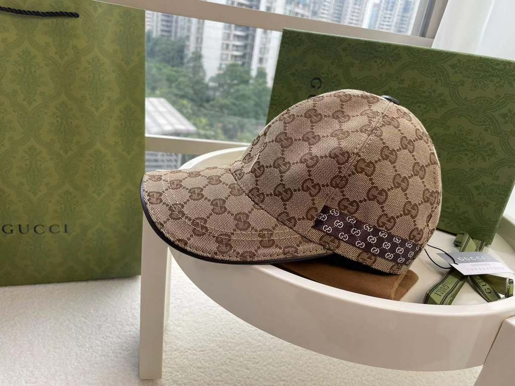 With box cloth bag, Gucci (Gucci) latest original single baseball cap, double G webbing. Counter 11 open mold customized, the highest version, the original canvas material   head cowhide, lightweight and breathable! In-k