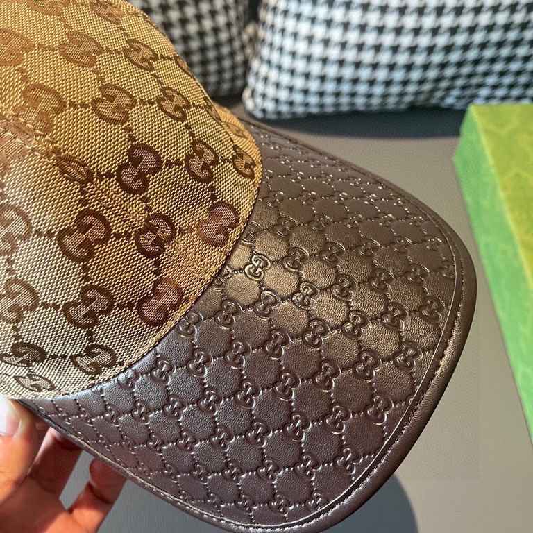 With box cloth bag, Gucci (Gucci) classic original single baseball cap, small double G cowhide splicing, 11 open mold ordering, superb quality! Brim head layer cowhide embossing, excellent quality! Basic head circumferen