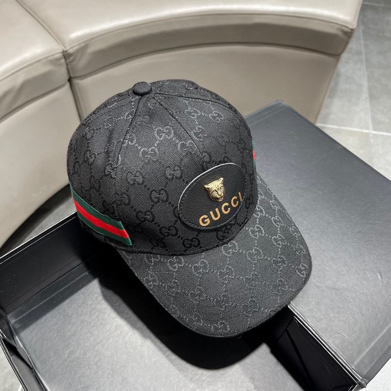 Gucci baseball cap co-branded North Face  GUCCI baseball cap   official website new Gucci baseball cap, original single quality fire attack    Craftsmanship is very exquisite High-grade atmosphere upscale! Low-key luxury