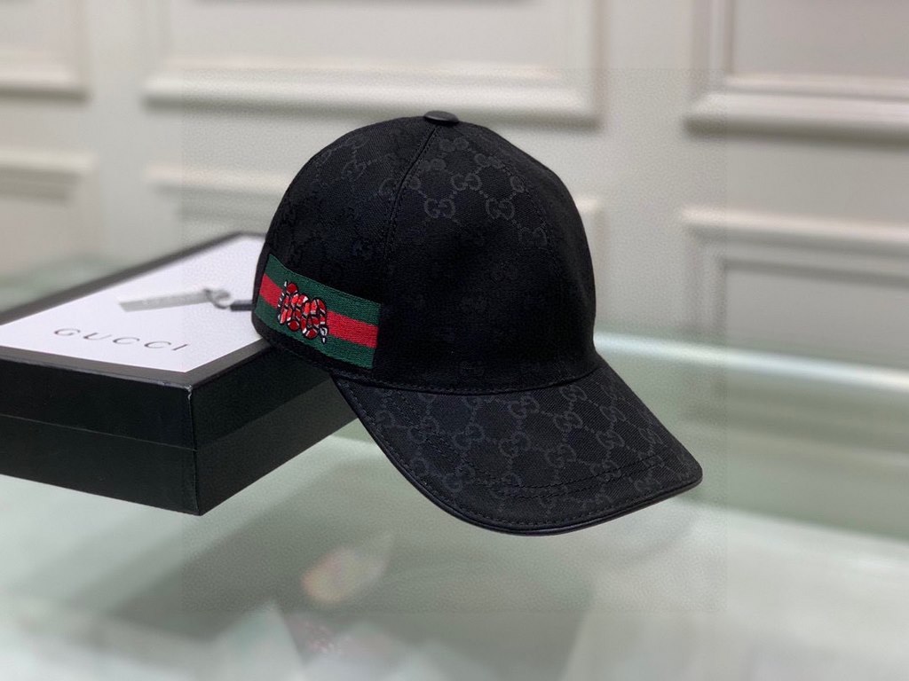 With box bag, Gucci (Gucci) new original single baseball cap, embroidered python, 11 open mold customized, heavy embroidery, delicate luxury, details comparable to the counter, original canvas material   head layer cowhi